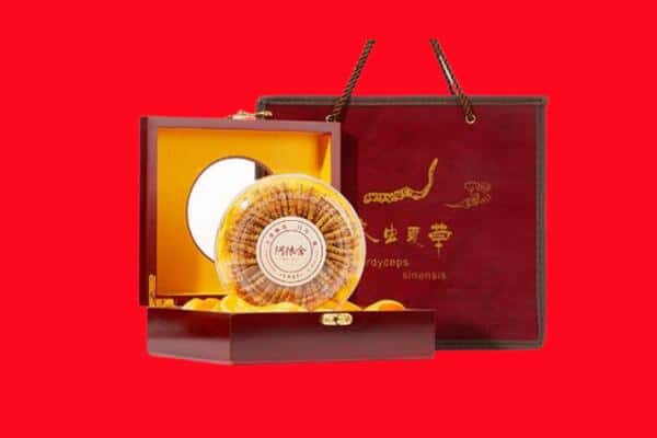 收购资讯:巴林右旗回收冬虫夏草是按克吗